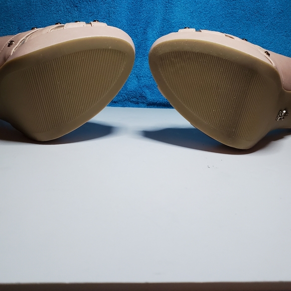 NEW - Jennifer Lopez Blush Heels, Prom Heels with Ankle Strap - Picture 7 of 13